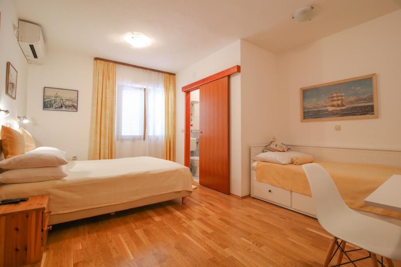 Sunshine Apartment Makarska Exterior photo