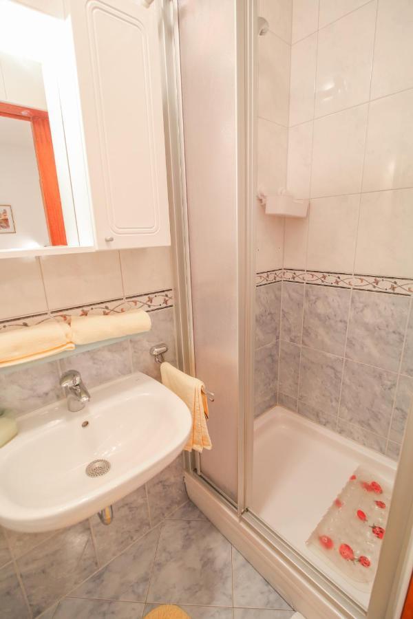 Sunshine Apartment Makarska Exterior photo
